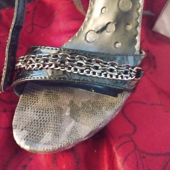 Not rated blk play games heels size 8 - Picture 11 of 11